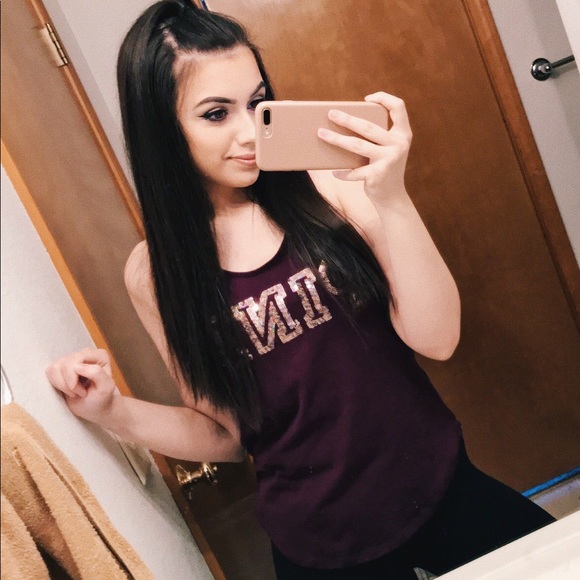 Meet your Posher, Hannah - Picture 3 of 3